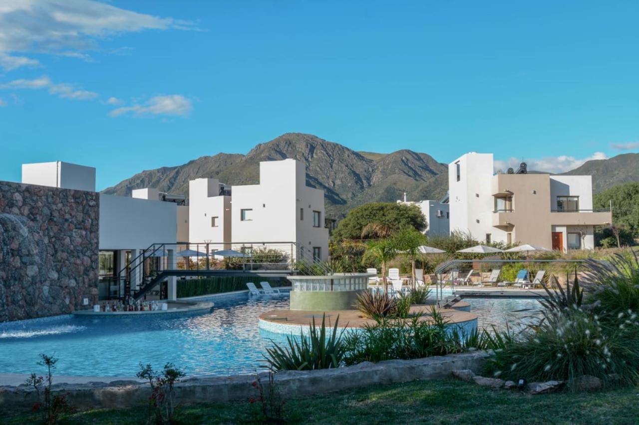 Apart Hotel Los Alazanes Capilla del Monte Bagian luar foto