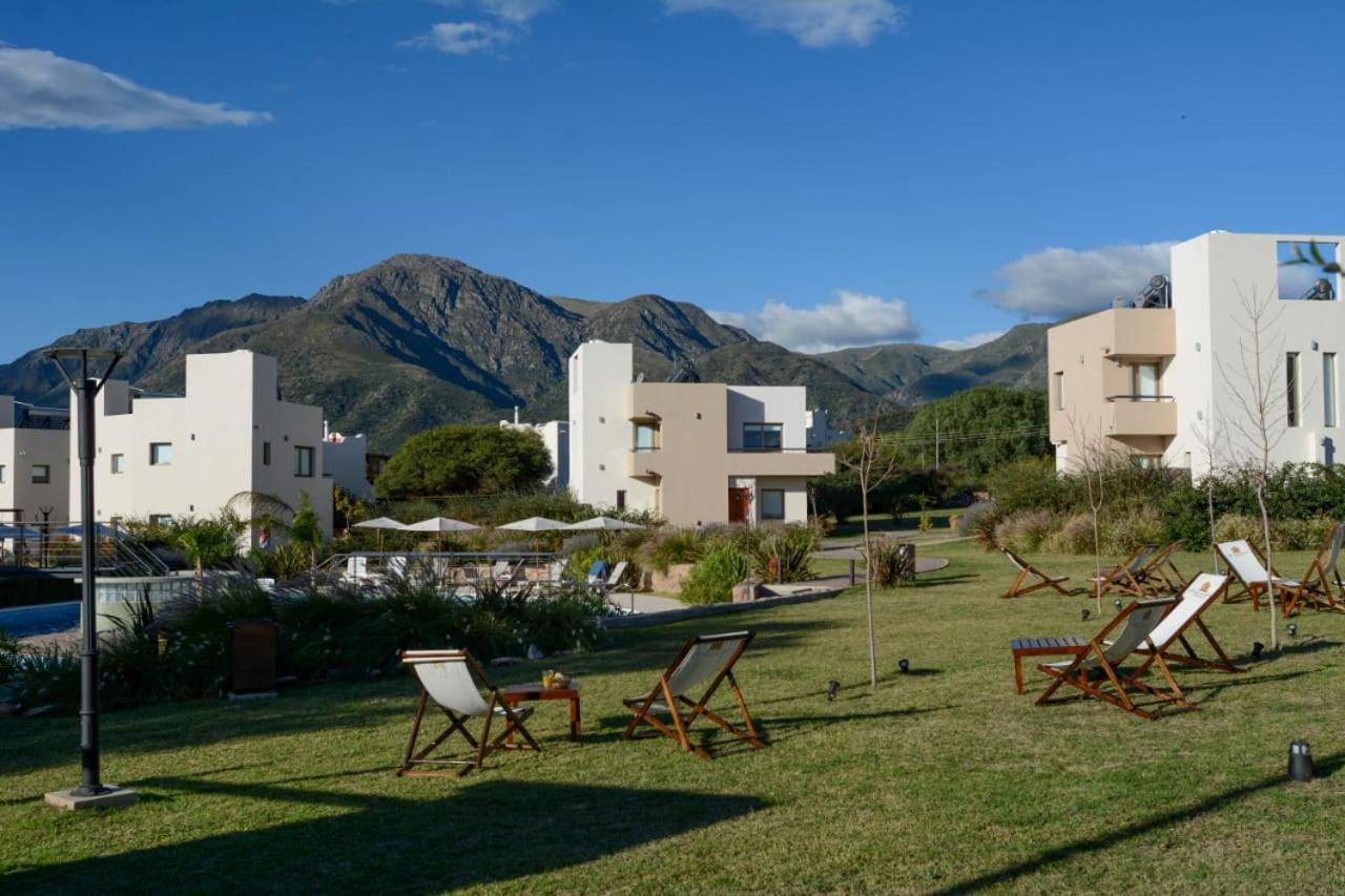 Apart Hotel Los Alazanes Capilla del Monte Bagian luar foto